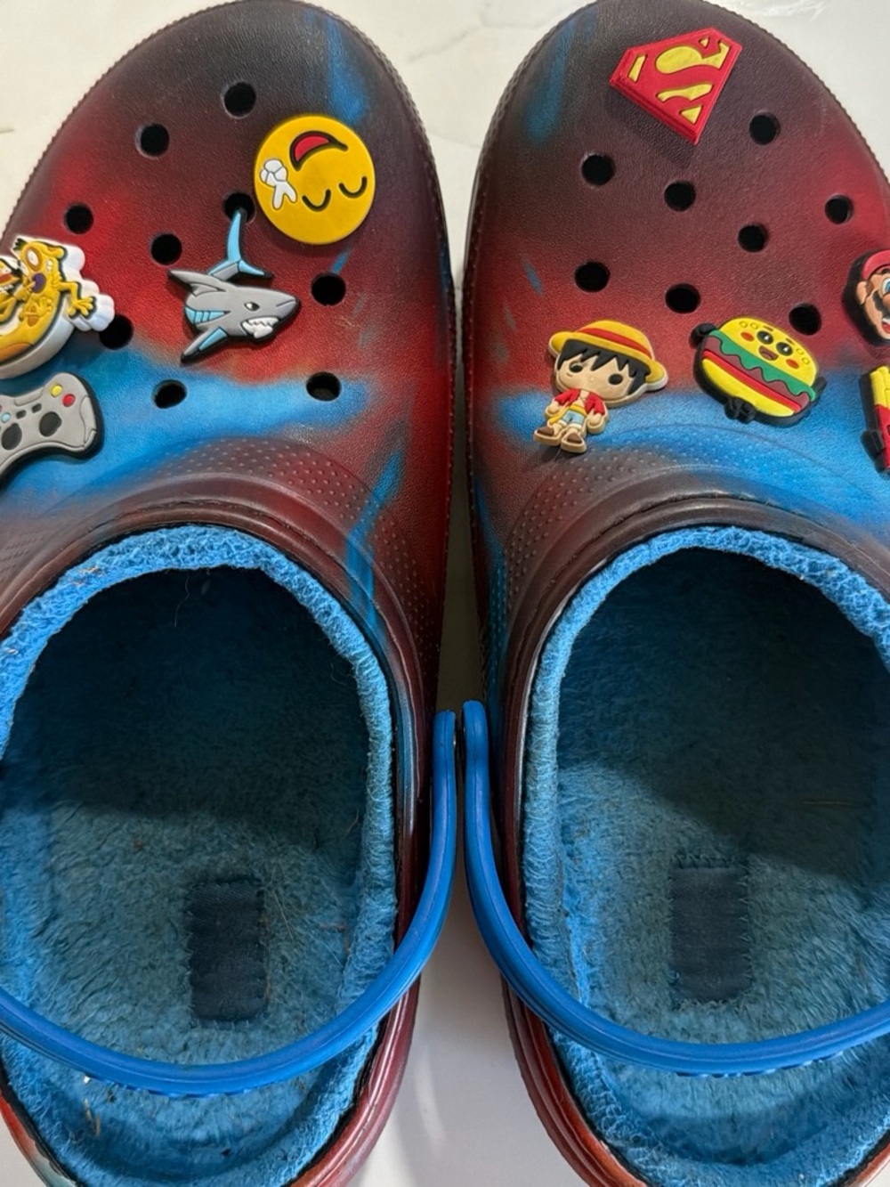 CROCS Kids Maroon & Blue Fuzzy Lined Clogs with Character Pins